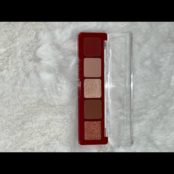 Brand new Natasha denona palette - Picture 2 of 3
